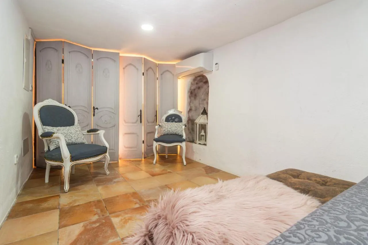 Refugi De Les Aguiles Villa Lloseta
