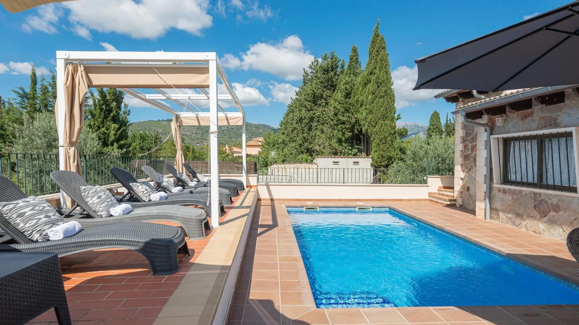 Refugi De Les Aguiles Villa Lloseta Spain